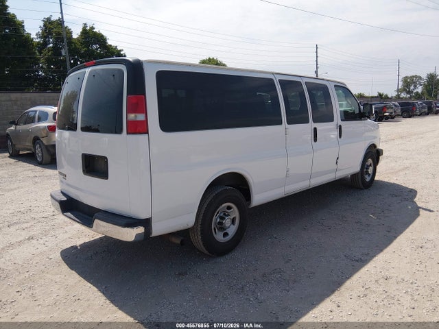 1GAZGPFG8G1317828 Chevrolet Express 3500 Lt