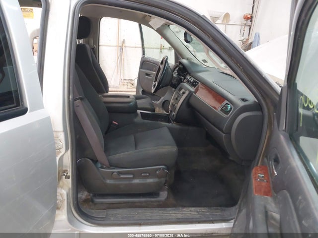 2011 Gmc Yukon Sle მანქანა იყიდება აუქციონზე, vin: 1GKS2AE06BR245731, აუქციონის ნომერი: 45576860