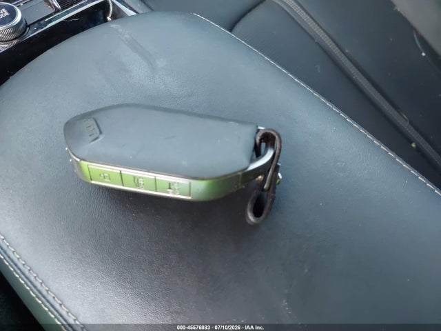 Продажа на аукционе авто 2025 Kia K5 Gt-line, vin: KNAG64J76S5303738, номер лота: 45576883