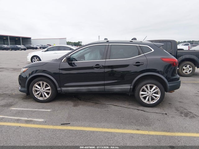 45576898 :رقم المزاد ، JN1BJ1CR5HW132799 vin ، 2017 Nissan Rogue Sport Sv مزاد بيع