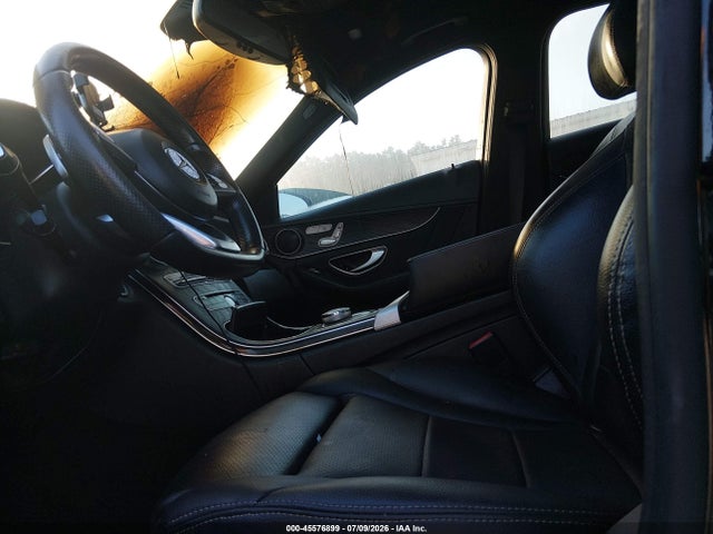 Продажа на аукционе авто 2017 Mercedes-benz C 300 Sport, vin: 55SWF4JBXHU229572, номер лота: 45576899