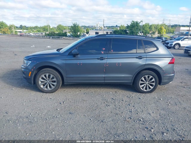 Продаж на аукціоні авто 2018 Volkswagen Tiguan 2.0t S, vin: 3VV0B7AXXJM065033, номер лоту: 45576909