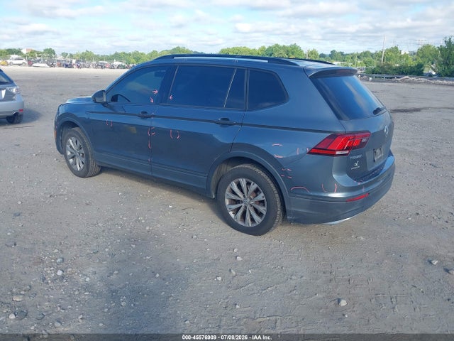 Продаж на аукціоні авто 2018 Volkswagen Tiguan 2.0t S, vin: 3VV0B7AXXJM065033, номер лоту: 45576909
