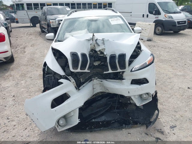 2018 Jeep Cherokee Latitude 4x4 მანქანა იყიდება აუქციონზე, vin: 1C4PJMCB4JD530398, აუქციონის ნომერი: 45576932