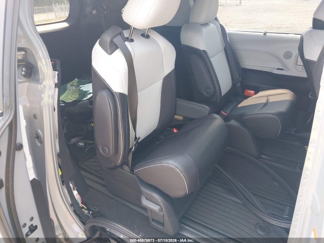 Toyota Sienna Xse 2025 5TDDSKFC4SS176154 Image 8