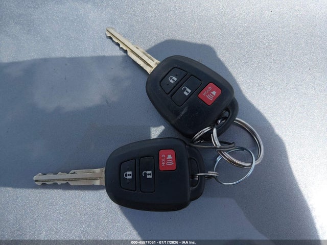 Aukcja sprzedaży 2017 Toyota Rav4 Le, vin: JTMZFREV9HJ716240, numer aukcji: 45577061