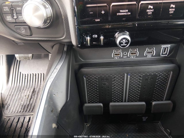 2025 Ram 1500 Laramie  4x4 5'7 Box მანქანა იყიდება აუქციონზე, vin: 1C6SRFJP1SN753501, აუქციონის ნომერი: 45577083