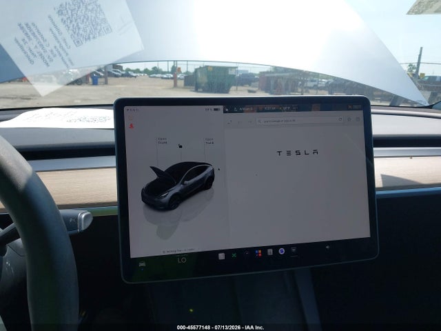 2024 Tesla Model Y Long Range Dual Motor All-wheel Drive მანქანა იყიდება აუქციონზე, vin: 7SAYGDEEXRA308284, აუქციონის ნომერი: 45577148