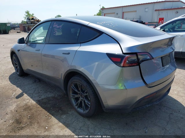 2024 Tesla Model Y Long Range Dual Motor All-wheel Drive მანქანა იყიდება აუქციონზე, vin: 7SAYGDEEXRA308284, აუქციონის ნომერი: 45577148