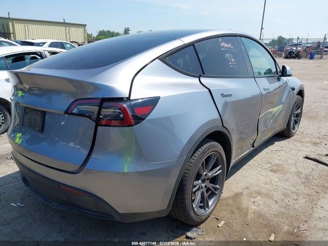 2024 Tesla Model Y Long Range Dual Motor All-wheel Drive მანქანა იყიდება აუქციონზე, vin: 7SAYGDEEXRA308284, აუქციონის ნომერი: 45577148