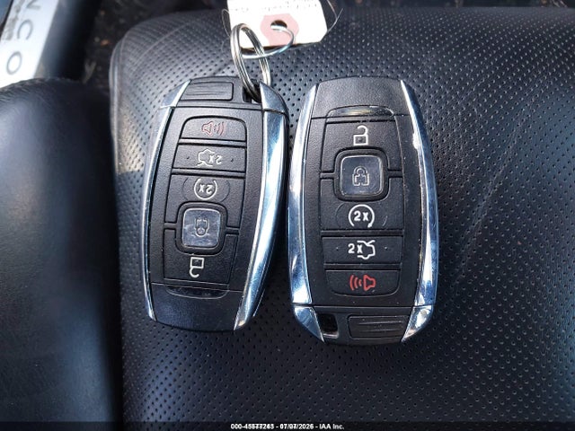 Продаж на аукціоні авто 2017 Lincoln Continental Select, vin: 1LN6L9TKXH5600943, номер лоту: 45577243