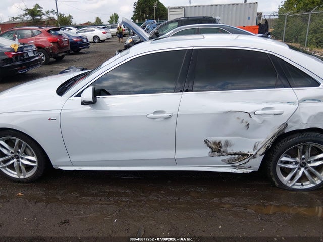 45577252 :رقم المزاد ، WAUEAAF46NN015077 vin ، 2022 Audi A4 Premium Plus 45 Tfsi S Line Quattro S Tronic مزاد بيع