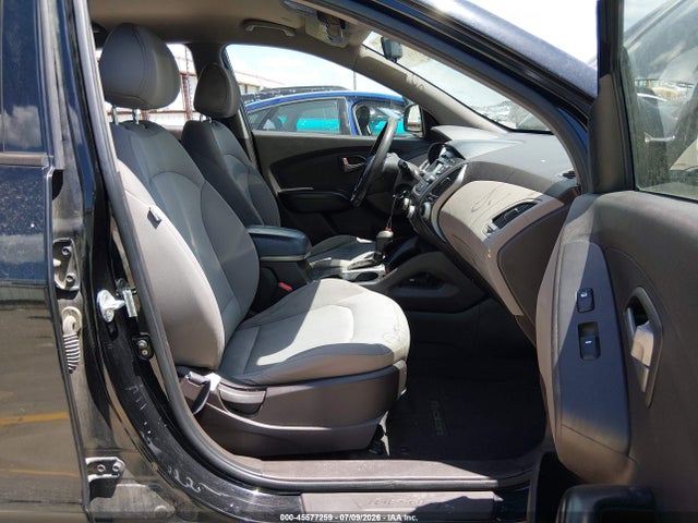 Продажа на аукционе авто 2015 Hyundai Tucson Gls, vin: KM8JT3AF4FU040305, номер лота: 45577259