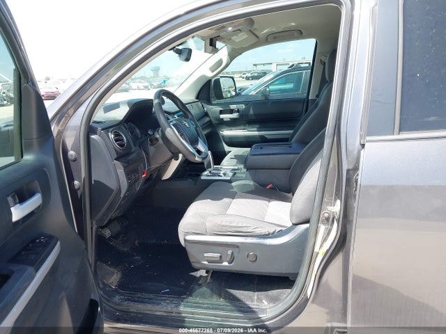5TFUW5F18GX564025 Toyota Tundra Sr5 5.7l V8