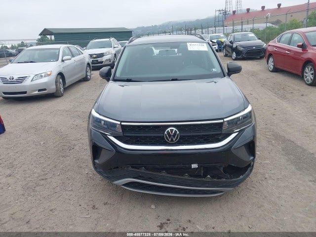 Продажа на аукционе авто 2022 Volkswagen Taos 1.5t S, vin: 3VVCX7B23NM000502, номер лота: 45577328