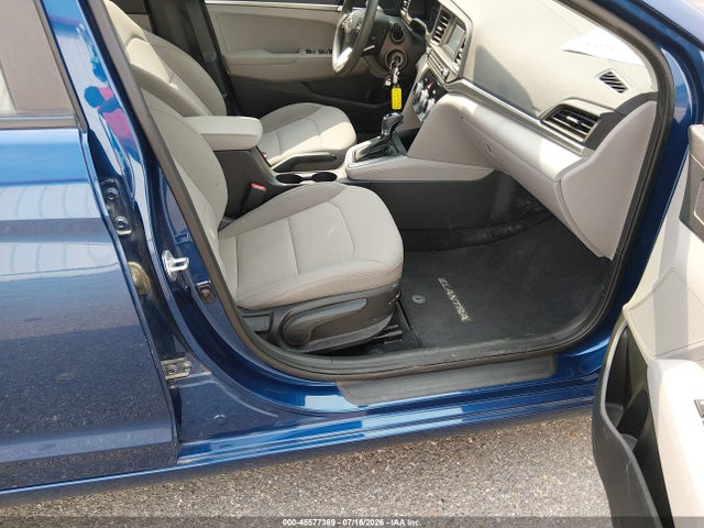 Продажа на аукционе авто 2019 Hyundai Elantra Se, vin: 5NPD74LF9KH486463, номер лота: 45577369