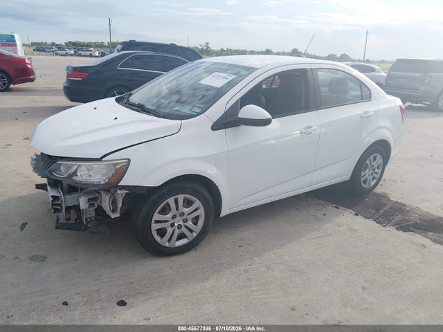 Chevrolet Sonic Ls Auto 2017 1G1JB5SH9H4176413 Image 2