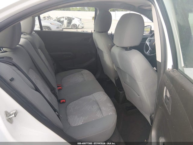 Chevrolet Sonic Ls Auto 2017 1G1JB5SH9H4176413 Image 8