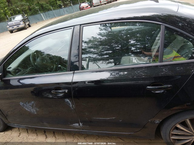 Auction sale of the 2016 Volkswagen Jetta 1.8t Sport, vin: 3VWD17AJ3GM386545, lot number: 45577440