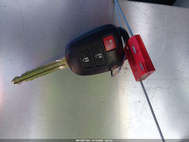 Toyota Prius C Two 2016 JTDKDTB31G1137961 Image 11