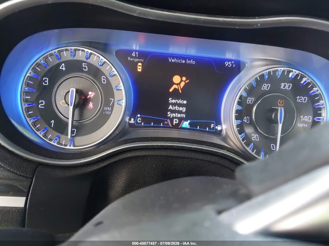 45577457 :رقم المزاد ، 2C3CCAAG2JH154359 vin ، 2018 Chrysler 300 Touring L مزاد بيع