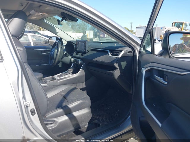 45577471 :رقم المزاد ، 4T3B6RFVXMU041204 vin ، 2021 Toyota Rav4 Hybrid Xle Premium مزاد بيع