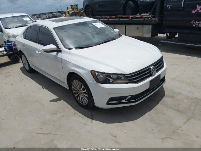 2016 Volkswagen Passat 1.8t Se მანქანა იყიდება აუქციონზე, vin: 1VWBT7A34GC030075, აუქციონის ნომერი: 45577478