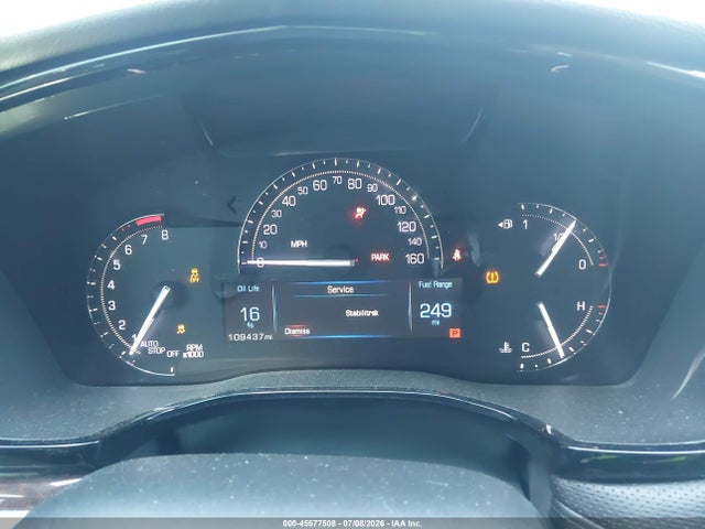 45577508 :رقم المزاد ، 1GYKNBRS1HZ157483 vin ، 2017 Cadillac Xt5 Luxury مزاد بيع