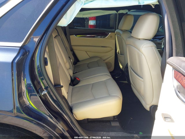 45577508 :رقم المزاد ، 1GYKNBRS1HZ157483 vin ، 2017 Cadillac Xt5 Luxury مزاد بيع