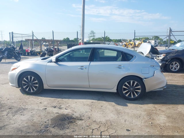 2017 Nissan Altima 2.5 Sl მანქანა იყიდება აუქციონზე, vin: 1N4AL3AP9HC196772, აუქციონის ნომერი: 45577610