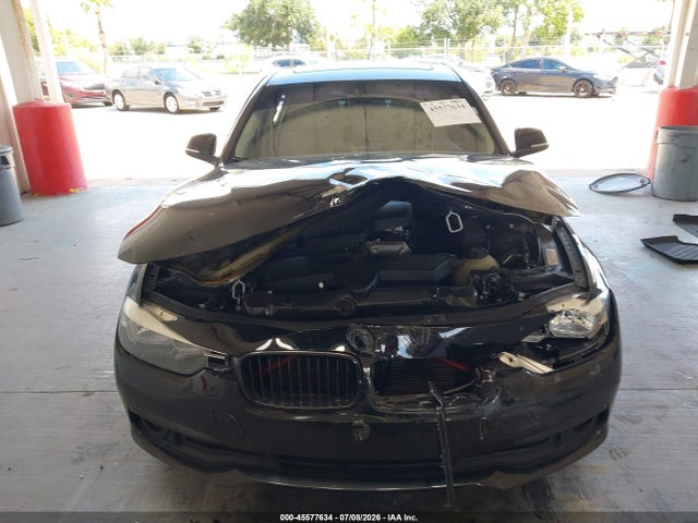 45577634 :رقم المزاد ، WBA8A9C51GK617625 vin ، 2016 Bmw 320i مزاد بيع