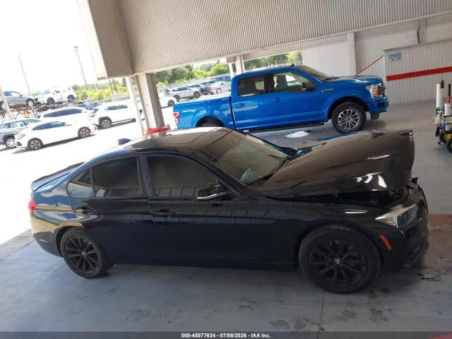 45577634 :رقم المزاد ، WBA8A9C51GK617625 vin ، 2016 Bmw 320i مزاد بيع