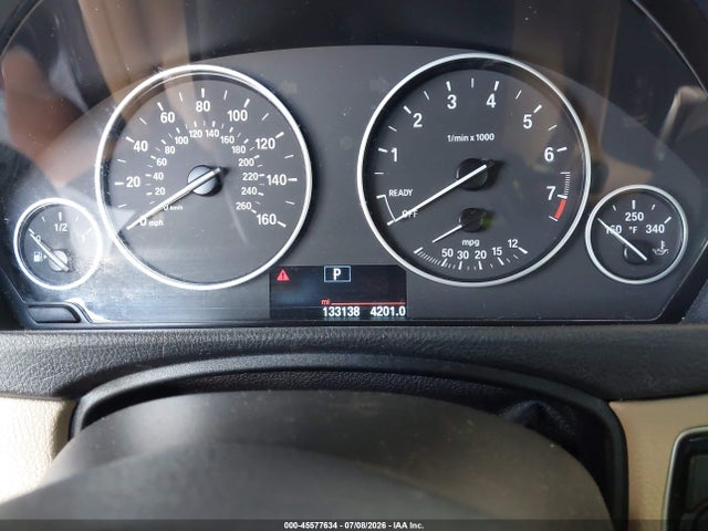 45577634 :رقم المزاد ، WBA8A9C51GK617625 vin ، 2016 Bmw 320i مزاد بيع