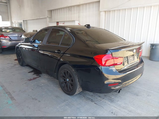 45577634 :رقم المزاد ، WBA8A9C51GK617625 vin ، 2016 Bmw 320i مزاد بيع