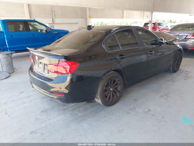 45577634 :رقم المزاد ، WBA8A9C51GK617625 vin ، 2016 Bmw 320i مزاد بيع