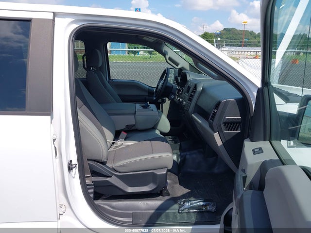 1FTEW1E83HKE40464 Ford F-150 Xl