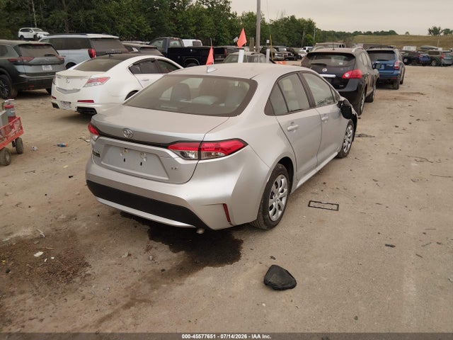 45577651 :رقم المزاد ، 5YFEPMAE6NP329382 vin ، 2022 Toyota Corolla Le مزاد بيع