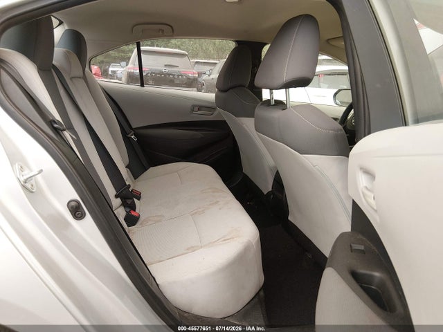 45577651 :رقم المزاد ، 5YFEPMAE6NP329382 vin ، 2022 Toyota Corolla Le مزاد بيع