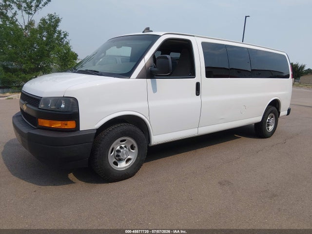 Chevrolet Express 3500 Ls 2019 1GAZGNFG3K1355349 Image 2