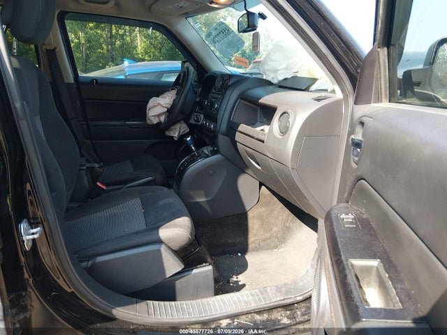 45577726 :رقم المزاد ، 1C4NJPBB5GD716700 vin ، 2016 Jeep Patriot Sport مزاد بيع