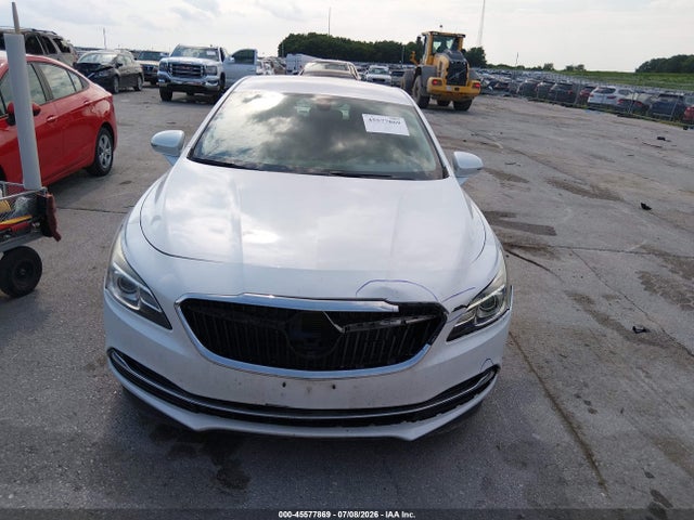 45577869 :رقم المزاد ، 1G4ZP5SS2HU203826 vin ، 2017 Buick Lacrosse Essence مزاد بيع