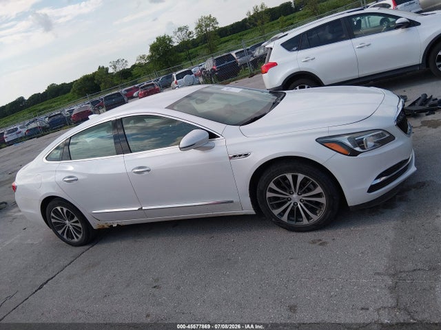 45577869 :رقم المزاد ، 1G4ZP5SS2HU203826 vin ، 2017 Buick Lacrosse Essence مزاد بيع