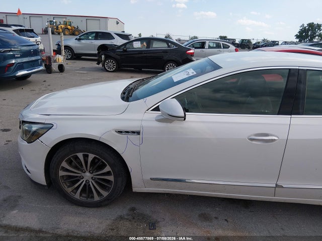 45577869 :رقم المزاد ، 1G4ZP5SS2HU203826 vin ، 2017 Buick Lacrosse Essence مزاد بيع