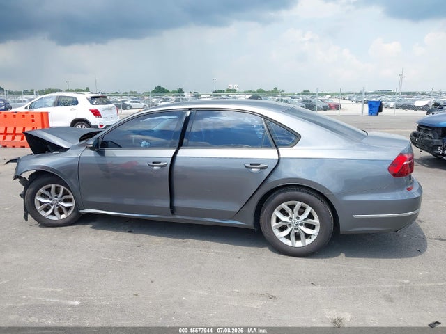 45577944 :رقم المزاد ، 1VWAA7A35JC008448 vin ، 2018 Volkswagen Passat 2.0t R-line/2.0t S مزاد بيع