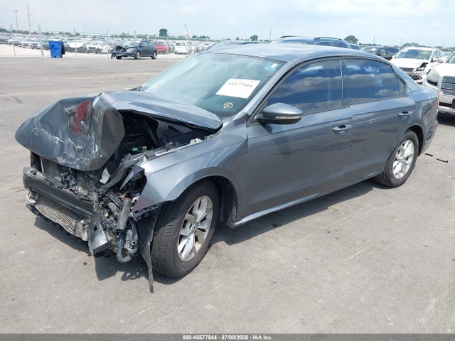 45577944 :رقم المزاد ، 1VWAA7A35JC008448 vin ، 2018 Volkswagen Passat 2.0t R-line/2.0t S مزاد بيع
