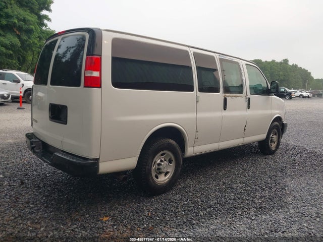Chevrolet Express 2500 Ls 2019 1GAWGEFG4K1334562 Image 4