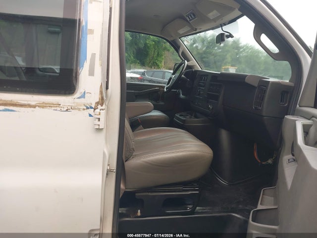 Chevrolet Express 2500 Ls 2019 1GAWGEFG4K1334562 Image 5