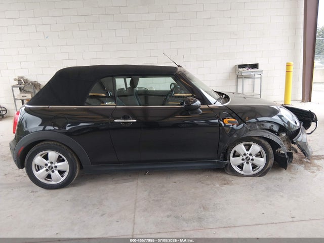 Продаж на аукціоні авто 2019 Mini Convertible Cooper, vin: WMWWG5C57K3F79578, номер лоту: 45577955