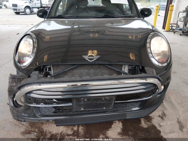 Продаж на аукціоні авто 2019 Mini Convertible Cooper, vin: WMWWG5C57K3F79578, номер лоту: 45577955