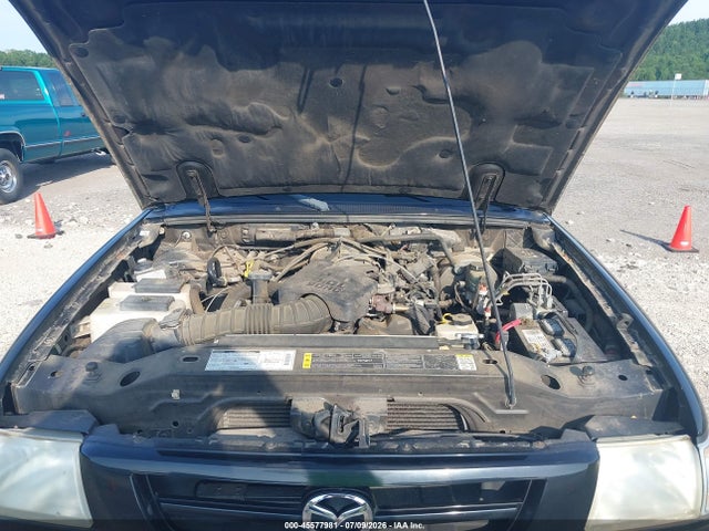 45577981 :رقم المزاد ، 4F4YR16E01TM19460 vin ، 2001 Mazda B3000 Ds/se مزاد بيع